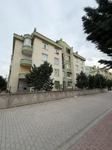 Tezcandan Yazırda 5+1 Dublex Bakımlı Satılık Daire