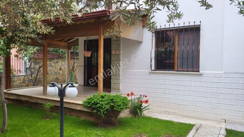 Çanakkale Küçükkuyu 'da Site İçi Kiralık Tripleks İkiz Villa