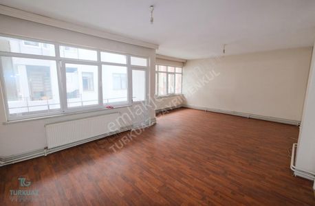 Kırtepe Şemsiyeli Sokak'ta 3+1 Bozma 2+1 Satılık Daire