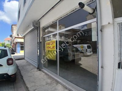 Akçay Emlak'tan Akşehir Meydan Mahallesi Anahtarcı Hasan Karşısında Doğalgazlı Kiralık Dükkan