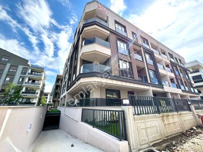 Yükselden Altınkumda Ayrı Mutfak Ön Cephe Otoparklı Satılık 2+1
