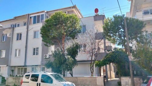 Ayvalık Sarımsaklı Merkezde Denize Yakın 2+1 Satılık Daire