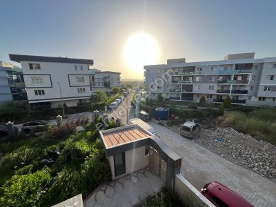 Menemen Seyrek İnönü Mah. Full Eşyalı 1+1 Kiralık Köşe Daire