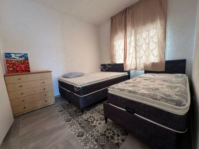 Denize Sıfır Eşyalı Bahçeden Sahile Direkt Erişimli 2+1 Kiralık