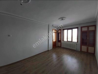 İsa Kavak Gayrimenkul’den Kiralık 3+1 Daire – Selçuklu/bedir
