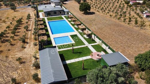 İzmirde Tek! Havuzlu 3.350 M² Dev Restaurant & Eğlence Tesisi