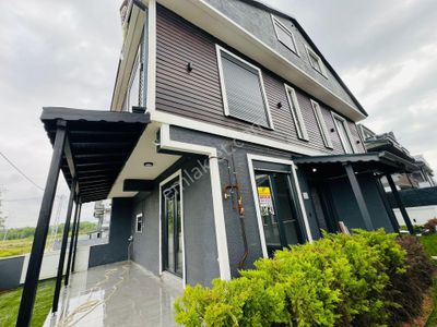 Kocaali De Denize Çok Yakın Tüm Camlar Panjurlu 3+1 Tripleks