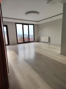 Yalı Gayrimenkulden Sürmene Merkez Manzaralı Ebeveyn Banyolu 3+1