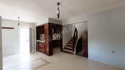 3+1eşyasız, Bahçeli Villa