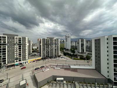 Bursa Prestij Yeni Hayat Sitesinde Satılık 3+1 Köşe Tip Daire