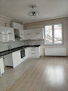 Adalet Gold Group Emlaktan Çarşı İçi Merkezi Konumda Kiralık 4+1 Daire Uygun Fiyat