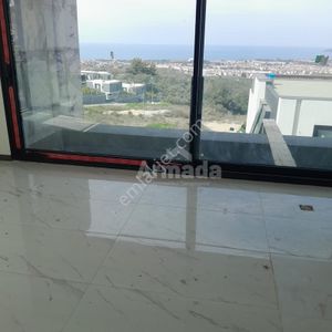 Kuşadası Soğucak'ta Deniz Manzaralı Lüks Müstakil Villa