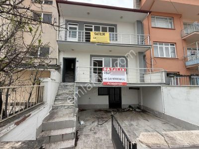 Çivril Çarşı Merkezde Şok Fiyata 2 Katlı Müstakil Ev...!!!
