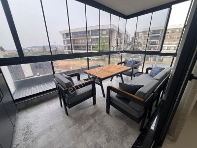 Kuşadası Değirmendere'de 3+1 Eşyalı Satılık Dairesi