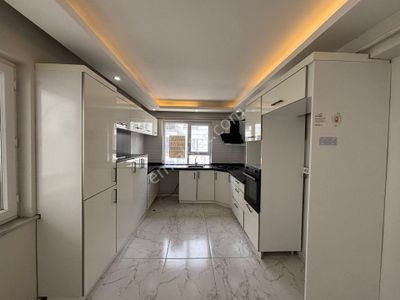 **eryıldız İnşaat'tan**acill Hastane Yanı Çift Balkonlu Lüks 3+1
