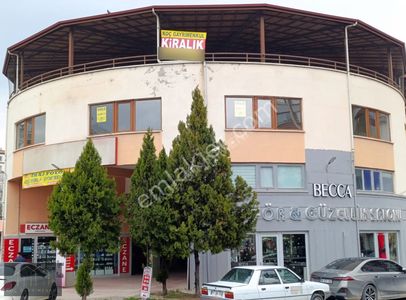 Çakırlar'da 800 M2 * 2 Katlı*teraslı * 10 Odalı * Kiralık Dükkan