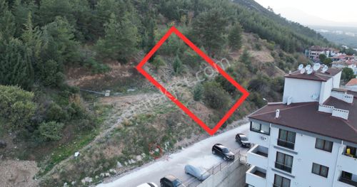 Zeytinköy’de Şehrin Merkezinde Panoramik Manzaralı Müstakil Arsa