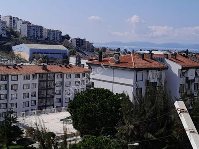 Kuşadası Satılık Bakımlı Denız Manzaralı Doğalgazlı 2+1
