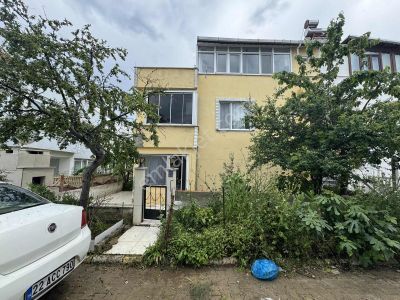 Gümüş Emlak'tan Eşyalı Satılık 1+1 Daire