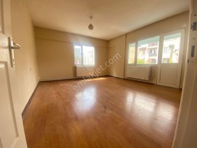 Buca Yeşilbağlar Mah.de Site İçerisinde 3+1 120m2 Dgazlı Arakat Kiralık Daire