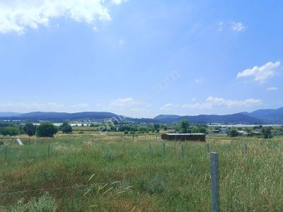 322 Metre Kare Hisse Tapulu Tarla