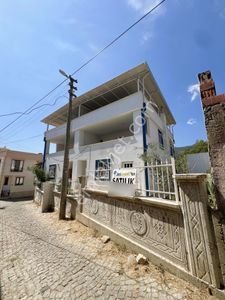 ▓tek Yetkili▓ Jet'ten Güre'de Kapalı Otoparklı Bahçeli 3+1 Villa