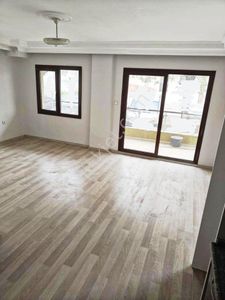 Güzelbahçe Yelki Merkezde Fırsatfiyata Geniş 2+1 Daire Satılık