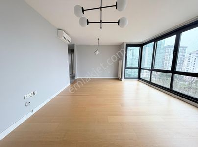 Erenköy'de Marmaray Ve Bağdat Cad. Yakını, 110m² 2+1 Tek Yetkili