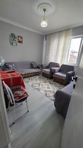 Zeynep Gayrimenkulden Tırnova Mahallesinde Satılık Geniş 2+1 Daire