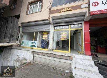 Melek Emlaktan Bagcılar 42 Evlerde Kiralık Depolu Dükkan 140 M2