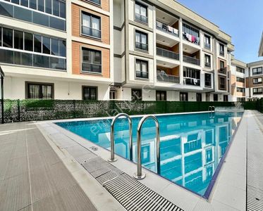 ꧁ay Emlaktan꧂akçay'da Full Kredili Yüzme Havuzlu Güvenlikli Otoparklı Satılık 2+1 Lüks Daire