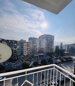 Sahibinden 2+1 Asansörlü Ana Cadde Üzeri