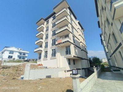 Truva/ahmet Kmrc'den Deniz Manzaralı Uygun Fiyat Satlk 1+1 Daire
