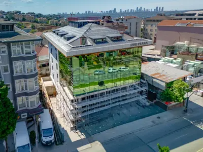 Çengelköy 'de Merkezi Konumda 4.500 M² Komple Kiralık Plaza