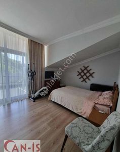 Göynükte 403 M2 Müstakil Arsalı Bina + 2 Adet Daire Can-iş Emlak