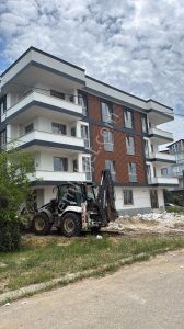 Kendine Ait Bahçeli 1+1 Yazlık 45 M2 Daire 2.900.000 Tl