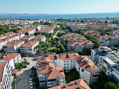 Yükselden Doktorlar Sitesi Mevkiinde Doğalgazlı Denize Yakın 3+1