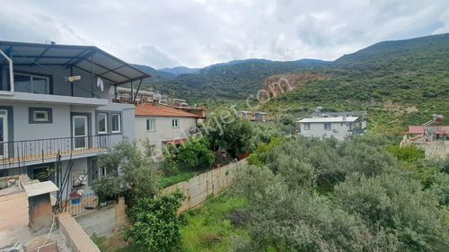 Stop'tan Esenköy Bademli 2 Katlı Ev Ve Arazi