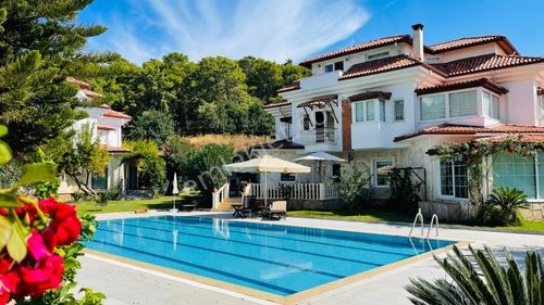 Kemer Kiriş'te Satılık Tripleks Villa.услуги На Русском!
