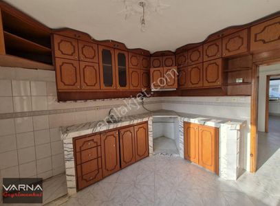 Varna Dan Gaziemir Sarnıç 2+1 Doğalgazlı Geniş Daire