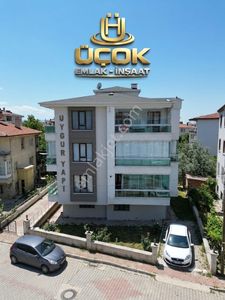 Afyon Üçok Emlaktan Esentepe Mah Satılık 3+1 Lüx 3 Kat Daire