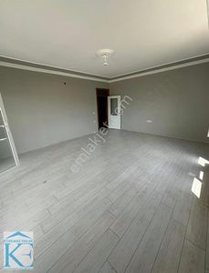 Mezopotamya Sitesi Ön Blokta Kiralık 4+1