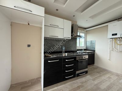 Karslılarda Göl Manzaralı 4+2 Site İçi Satılık Çatı Dublexi