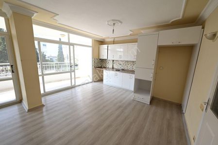 Üstünkent'ten Kargıpınarı'nda Plajda Özel Şezlonglu Kiralık 2+1
