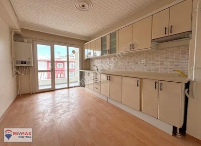 Remax Central'dan Kazancılar'da Asansörlü 2+1 Bakımlı Kiralık