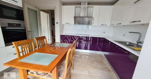 Maslak Mashattan Sitesinde 4+1 Boş Satılık Alçak Kat Daire Havuz Manzaralı