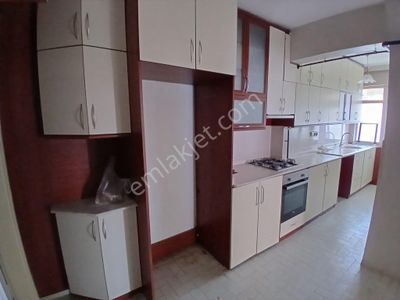 Akçay Emlak'tan Akşehir Yarenler Mahallesi Havva Kadın Cami Civarında Kiralık 3+1 Daire