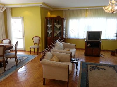 Gayrettepe'de 150m2, Otoparklı, Asansörlü, Ferah Kiralık Daire