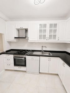 Altıntepe Gözde Konum'da Yüksek Kredili Ara Kat Geniş 2+1