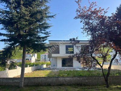 Ordu Turnasuyu Sahile Yürüme Mesafesinde 4+1 Acil Satılık Villa